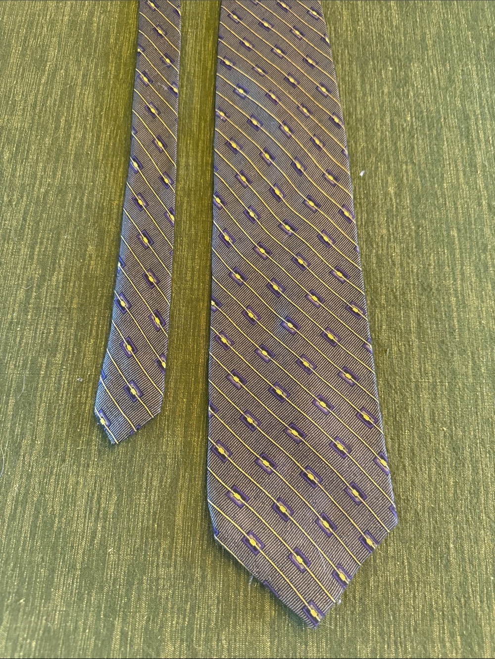 Calvin Klein Purple Diagonal Stripe Silk Tie with Yellow Accents